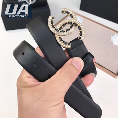 Chanel Calfskin Pearl Crystal Queen of France CC Belt