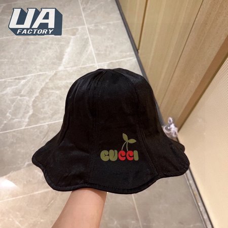 Gucci Jumbo Bucket Hat