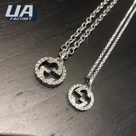 Gucci Interlocking G Sterling Silver Large Pendant Chain Link Necklace