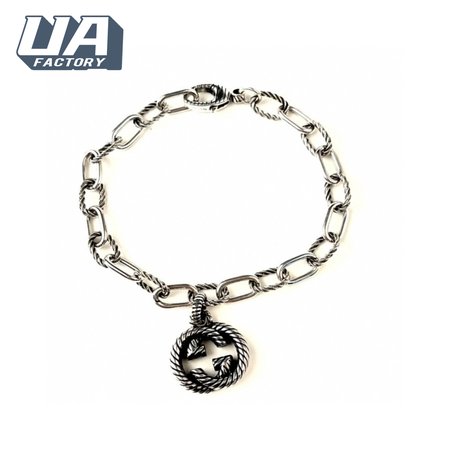 Gucci Twisted G Bracelet in Sterling Silver