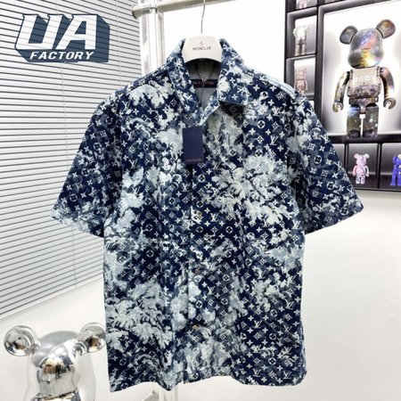 hawaiian tapestry shirt