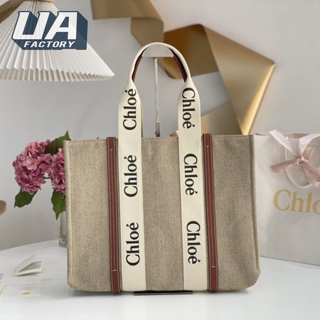 Chloe Large Woody Tote Bag