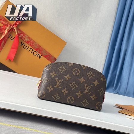 cosmetic pouch m47515