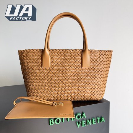 Bottega Veneta Medium Cabat