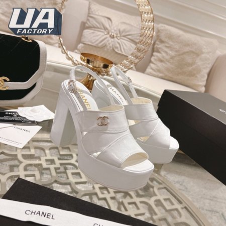 Chanel Sandal Patent Crumpled Lambskin White