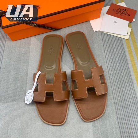 Hermes Oran Leather Mules