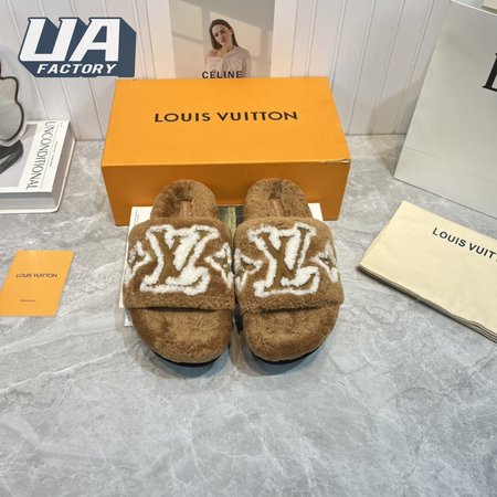 Furry Slippers Sandals