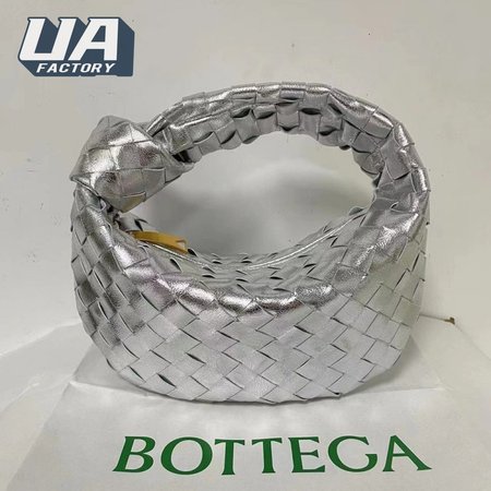 Bottega Veneta Jodie Teen Knotted Intrecciato Mirrored-Leather Tote