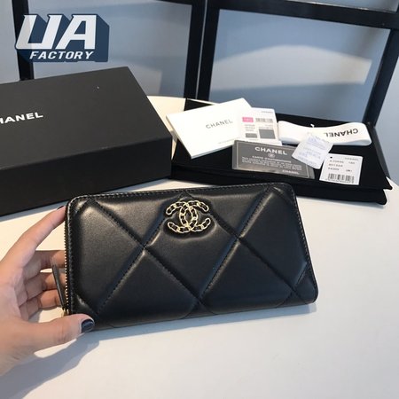 Chanel 19 Long Zipped Wallet Black