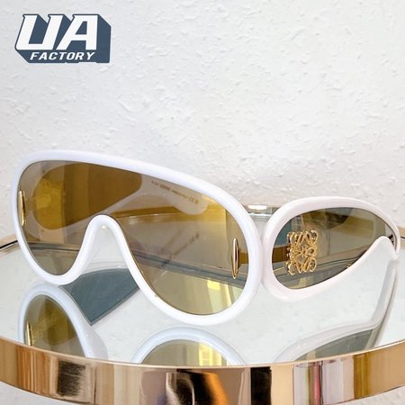 Loewe Women's Paula's Ibiza Lw40108i Sunglasses