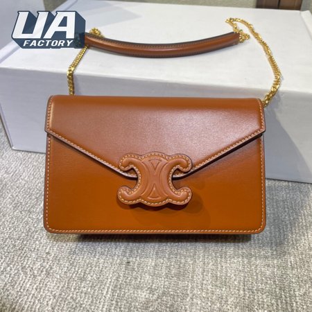 Celine Triomphe 10J733