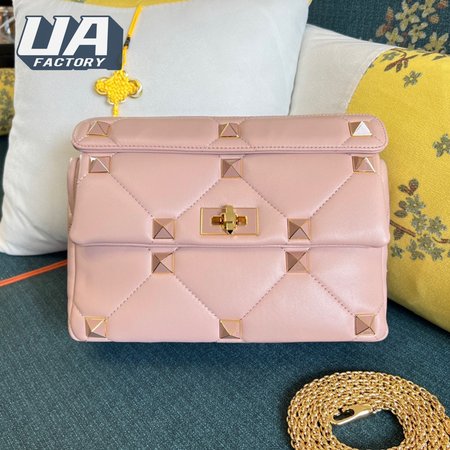 Valentino Roman Stud WB0I60BSF_GF9