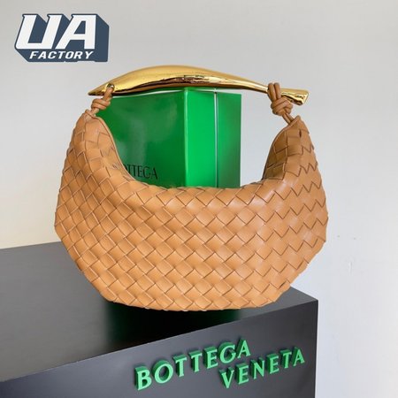 Bottega Veneta Sardine Almond 716082