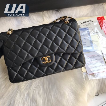 Chanel Classic Double Flap Quilted Lambskin Gold-tone Jumbo Black
