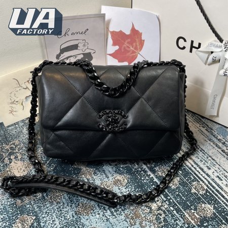 Chanel 19 AS1160 Black