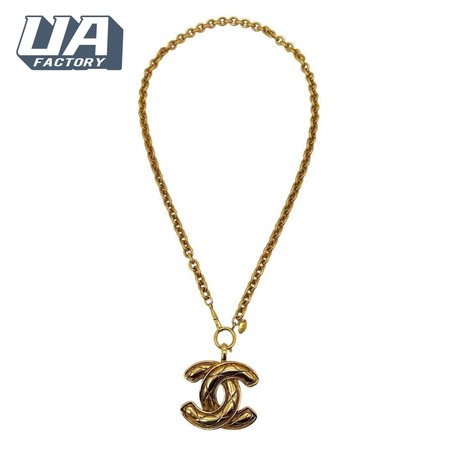 Chanel Vintage Quilted CC Pendant Necklace