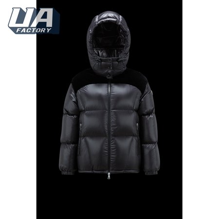 Moncler Meandre Short Down Jacket Black White