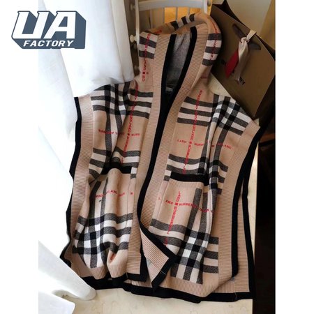 Burberry Women's Wool And Cashmere Mantel Coat Shawl Poncho