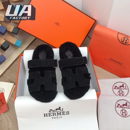 Hermes Chypre Black Sandal