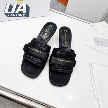 Dio(r)evolution Heeled Slide Black Quilted Cannage Calfskin 35-40