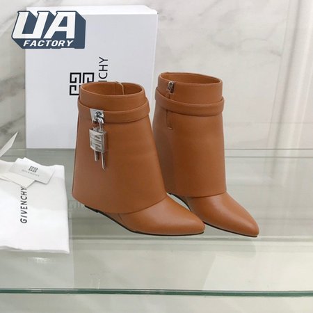 Givenchy Shark Lock Boots In Leather 35-39